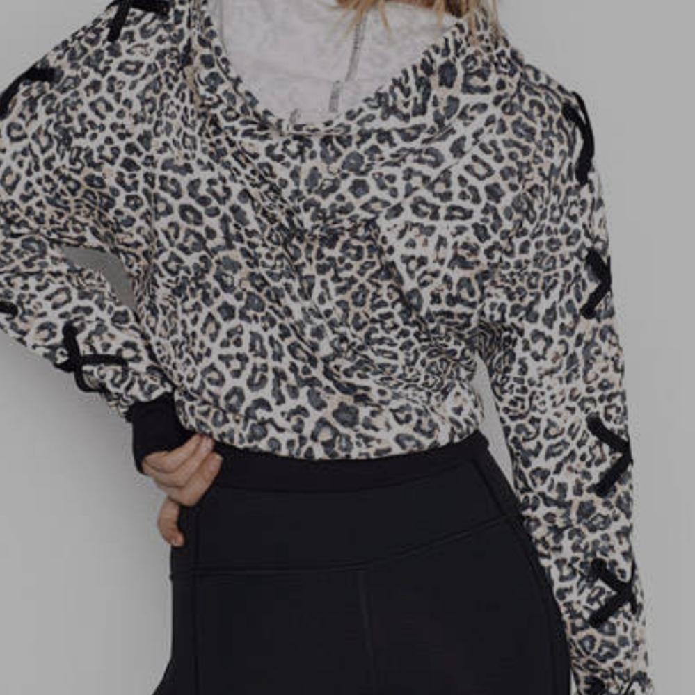 Victoria's Secret Sport Leopard Zip Front Hoodie - Picture 9 of 9
